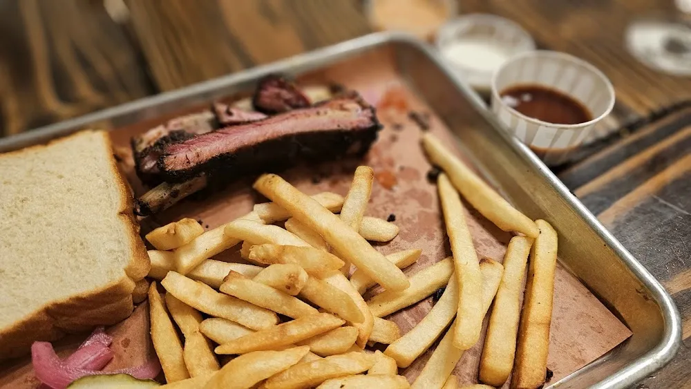 Spare Ribs and Fries